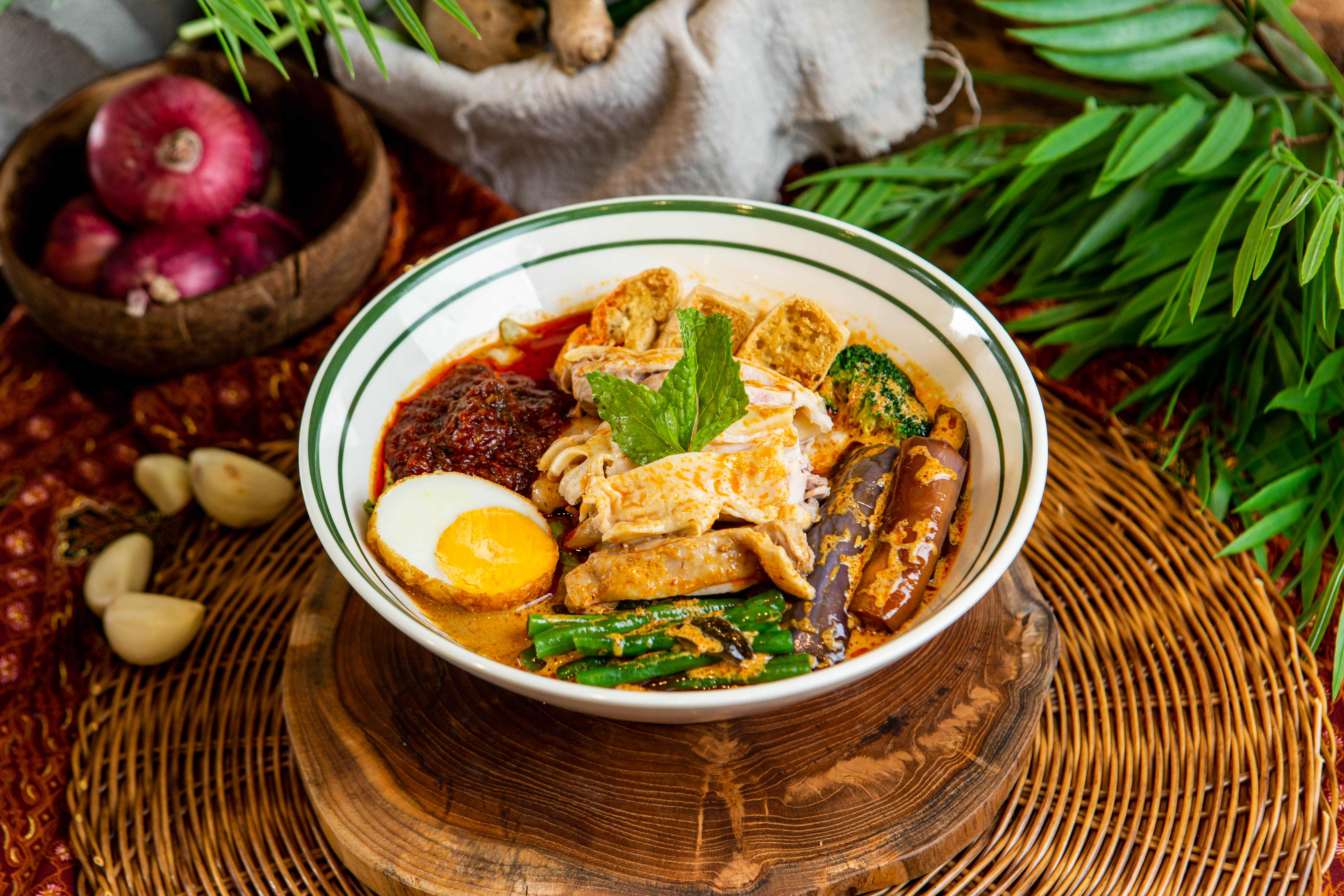 Hainan Chicken Curry Noodles